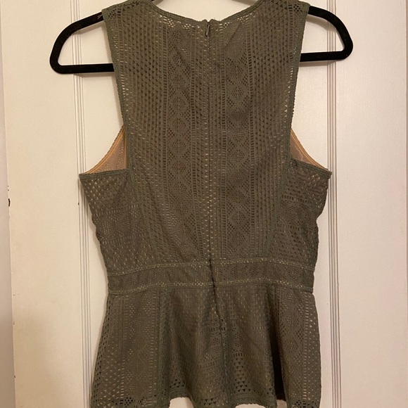 Olive Green BCBG Lace Mesh-lined Top Sz M - Picture 3 of 4